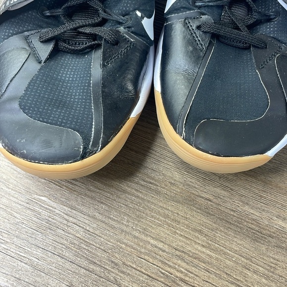 Nike Women’s React HyperSet Indoor Court Shoes, Volleyball, size 11.5 - Picture 4 of 11